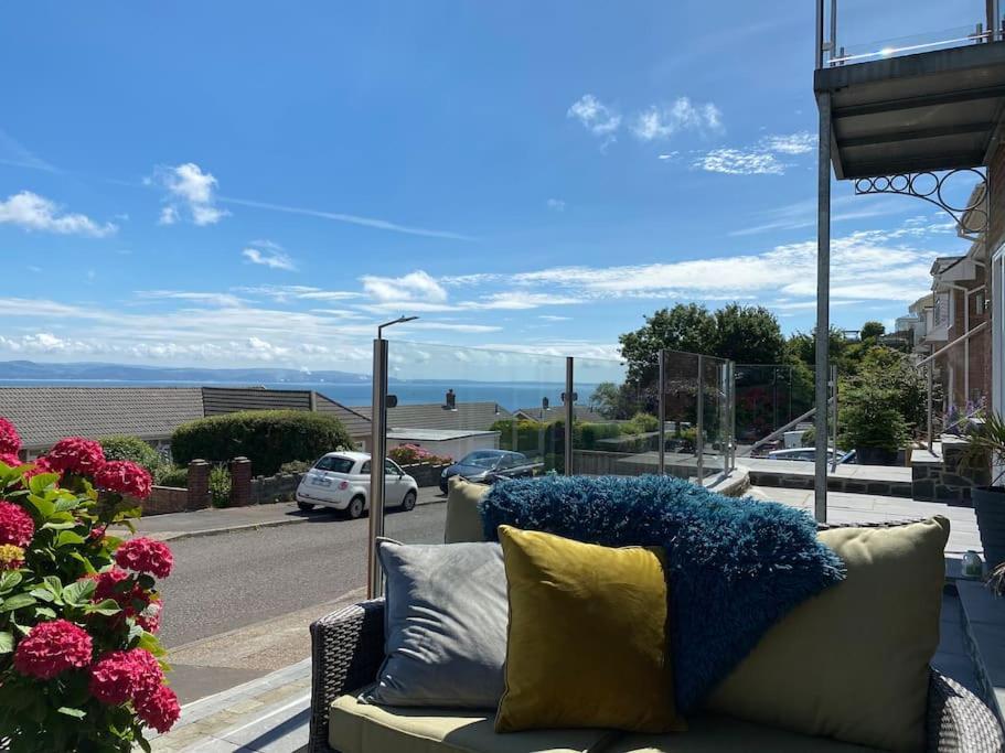 Mumbles - Modern Apartment With Panoramic Sea Views Oystermouth Экстерьер фото