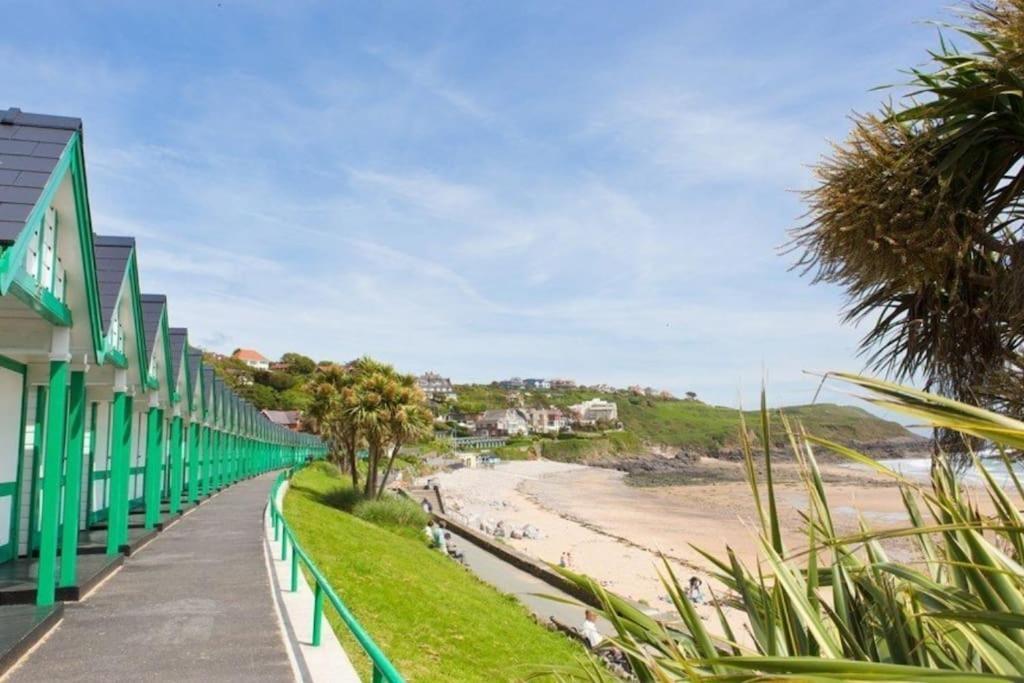 Mumbles - Modern Apartment With Panoramic Sea Views Oystermouth Экстерьер фото